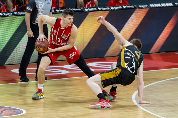 他在比赛中 他在比赛中