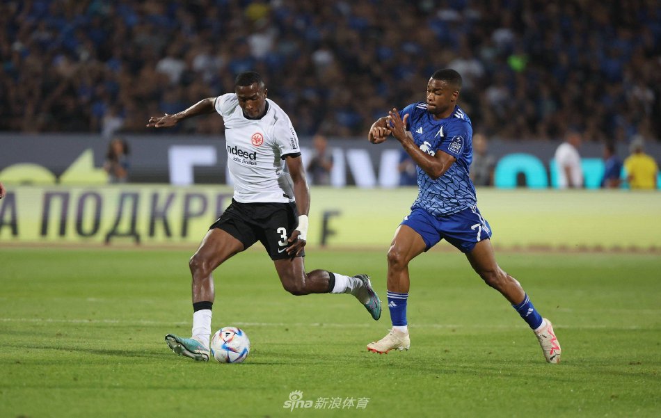 在欧洲足坛 在欧洲足坛