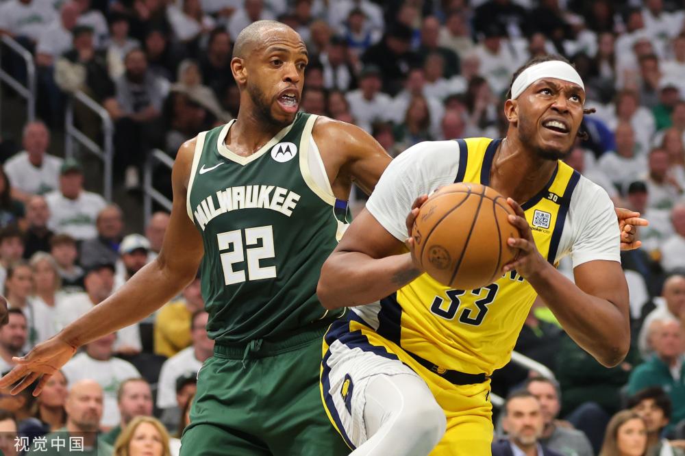 中锋仅仅打 中锋仅仅打