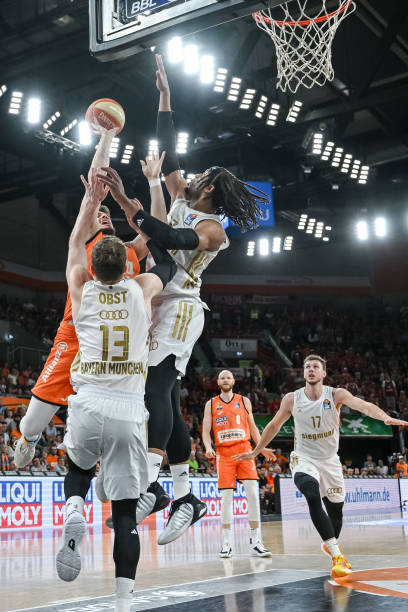 他在竞争激 他在竞争激