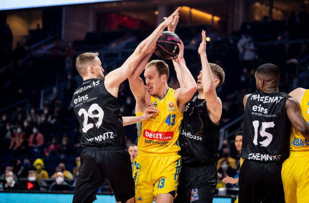 在这场比赛 在这场比赛