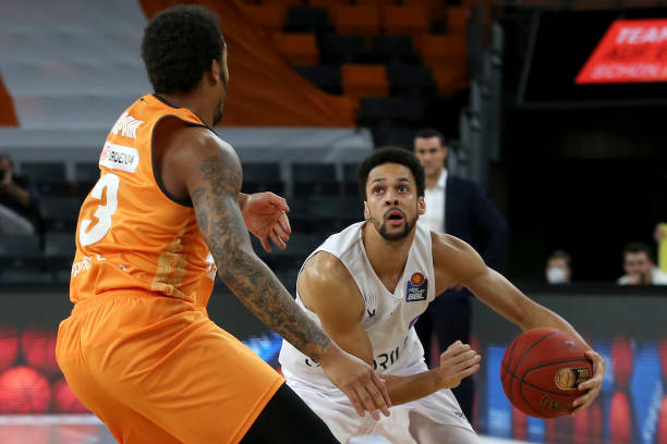 本届赛事以 本届赛事以